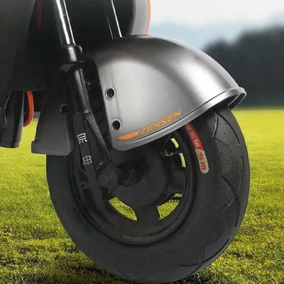Δύο καθίσματα για ενήλικες Ε-Trikes Ανοικτά ηλεκτρικά τρίκυκλοι για 3 επιβάτες Μέγιστη ταχύτητα 30-50Km / h